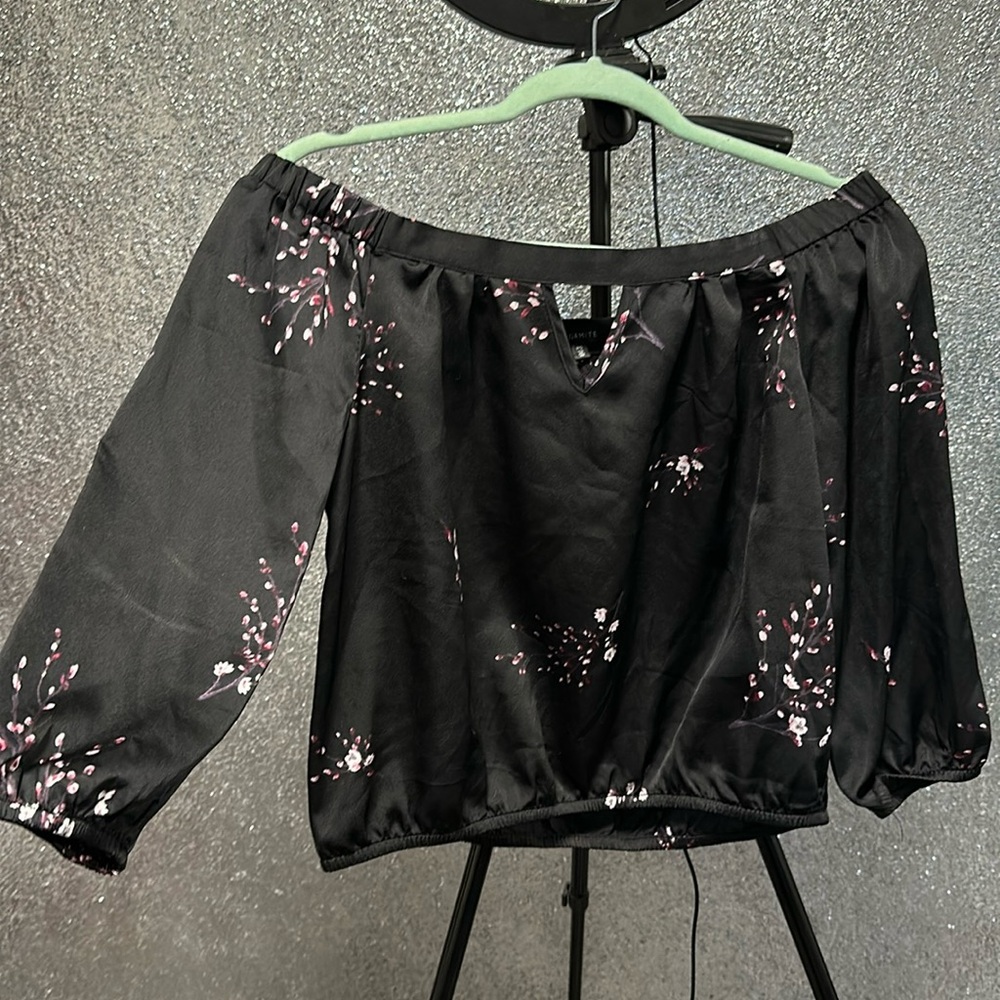 Dynamite - Black Floral Off the Shoulder Blouse